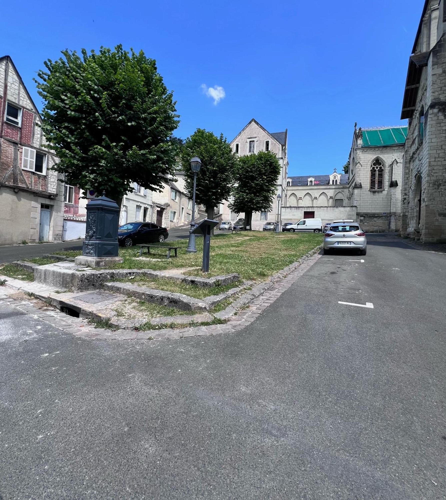 Le Rabelais, Superbe Appartement En Duplex, Proche Forteresse Et Monument Historique Chinon Dış mekan fotoğraf